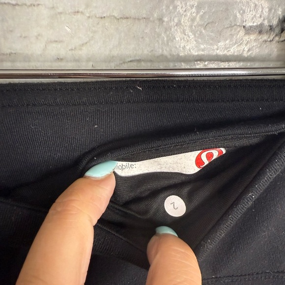 lululemon athletica Black Leggings ruffle size 2 - Picture 4 of 8